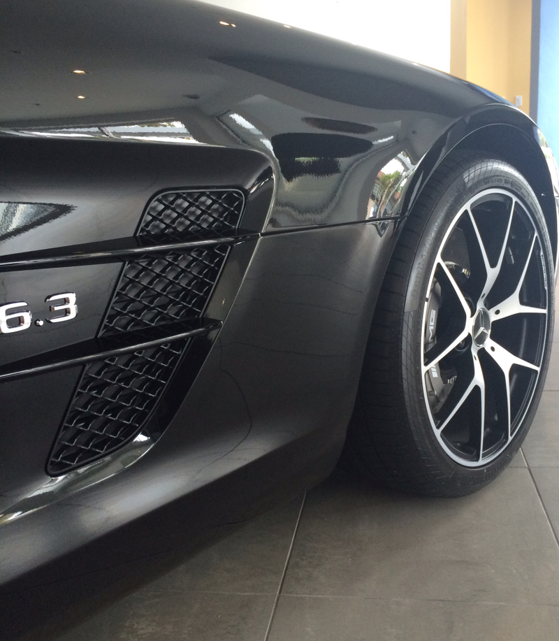Illustration for article titled SLS Final Edition Roadster